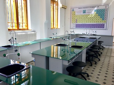 Laborator - Colegiul National "Mircea cel Batran", Constanta